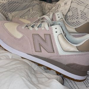 New Balance 574 Pink Angora